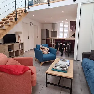 Ladore, 2 Dans Maison, 55m2, 100m Des Plages, Parking Apartment